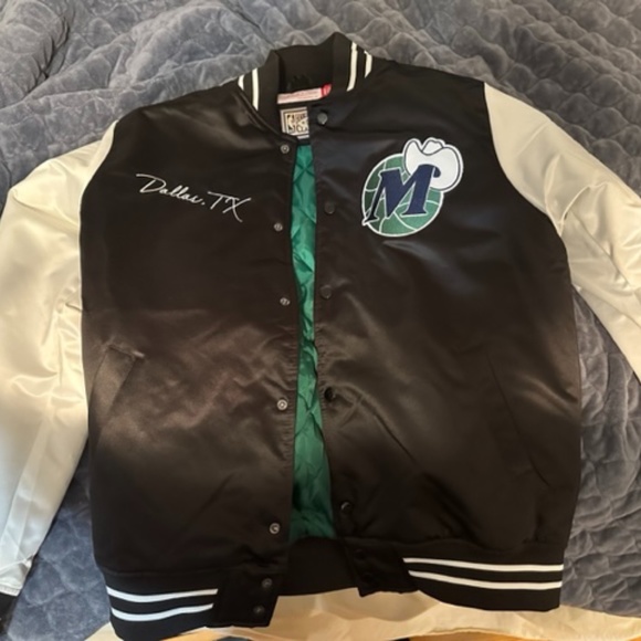 Mitchell & Ness - Varsity Jacket - Team Origins Dallas Mavericks - Medium